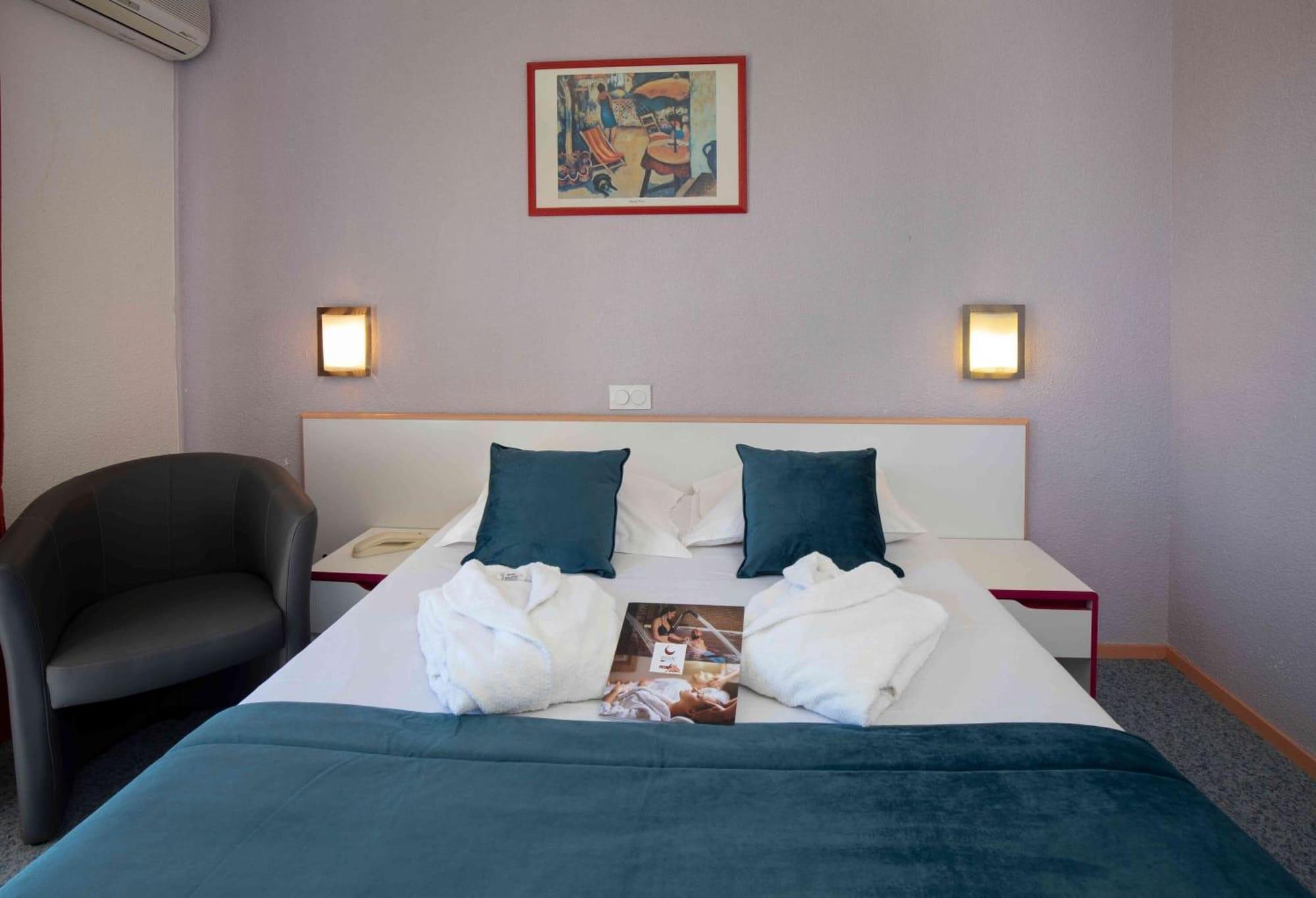 The Originals City, Relax'Otel & Spa, Le Barcares Exterior photo