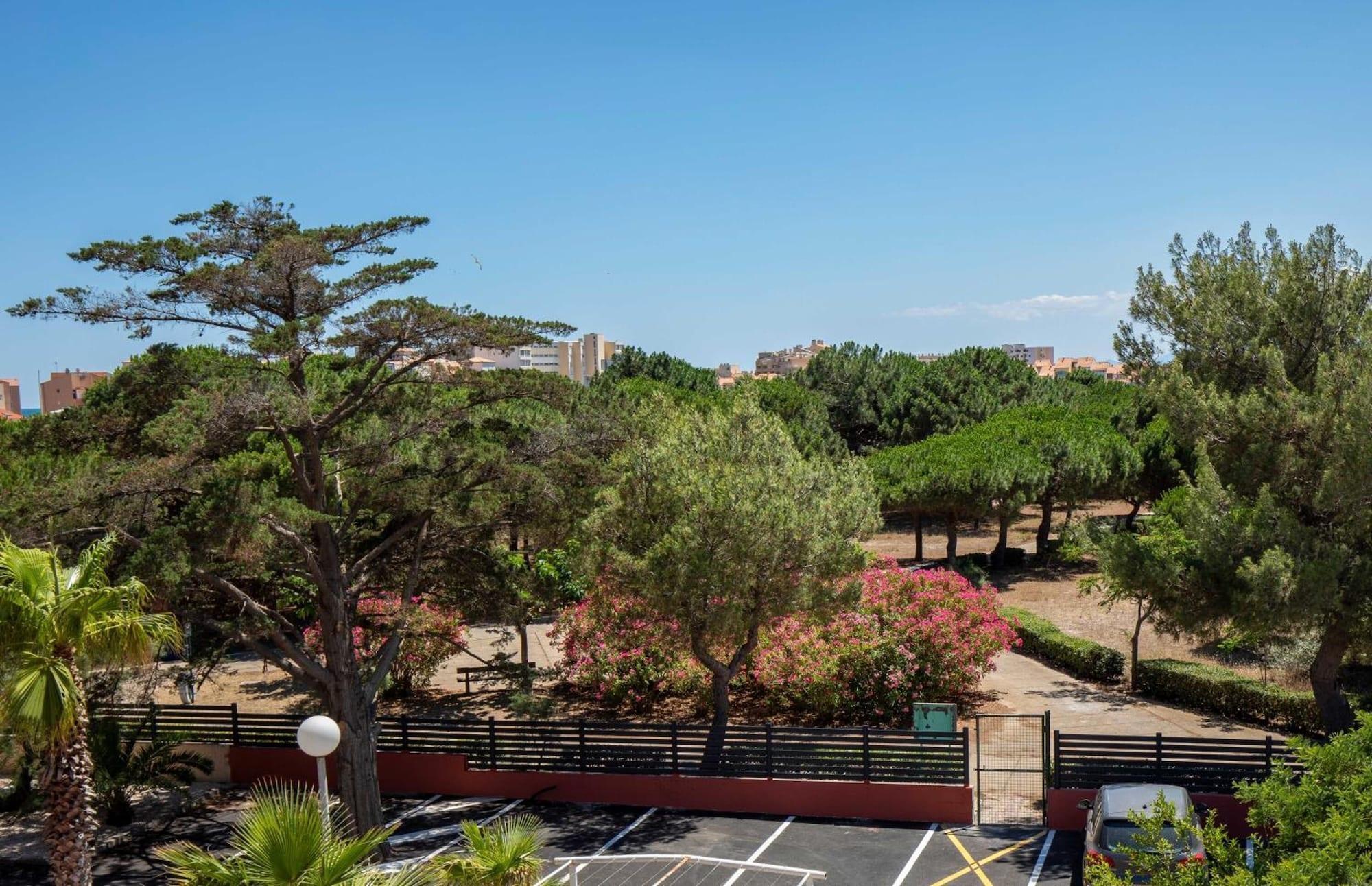 The Originals City, Relax'Otel & Spa, Le Barcares Exterior photo
